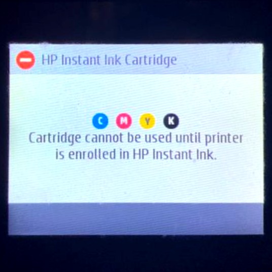 HP Instant Ink блокирует печать неродными картриджами