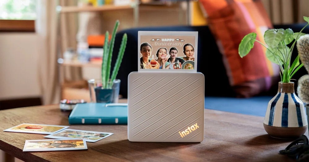 Fujifilm Instax Link WIDE 2 – фотопринтер для смартфонов с плёнкой Instax Wide и USB-C